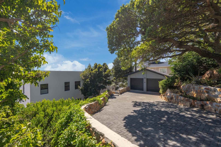 7 Bedroom Property for Sale in Camps Bay Western Cape